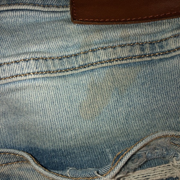 H&M Light-wash Jeans - Picture 4 of 6